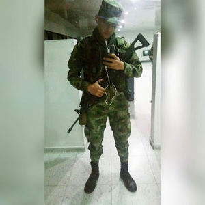 Meet your Posher, Julian hernando